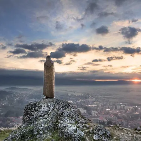 Apartman Luka شقة *